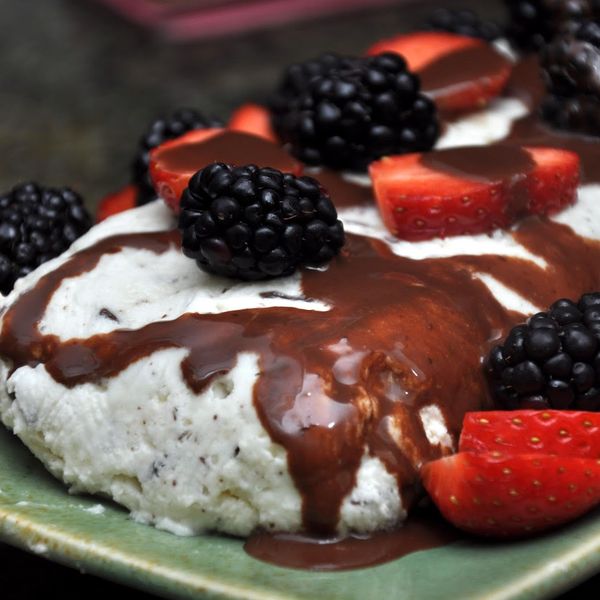 Meringue Gelato Cake gallery photo 5
