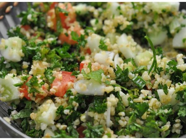 Tabbouleh - Fresh & Healthy Lebanese Salad