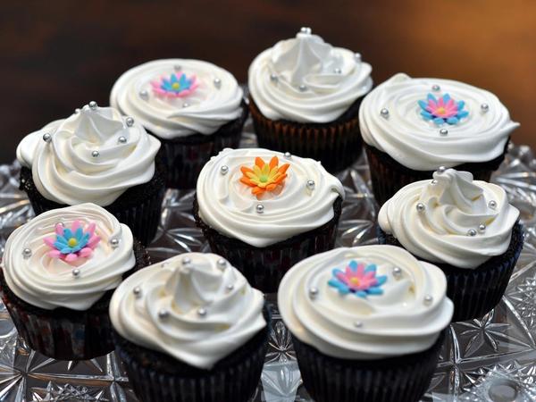 The Best Chocolate Cupcakes!