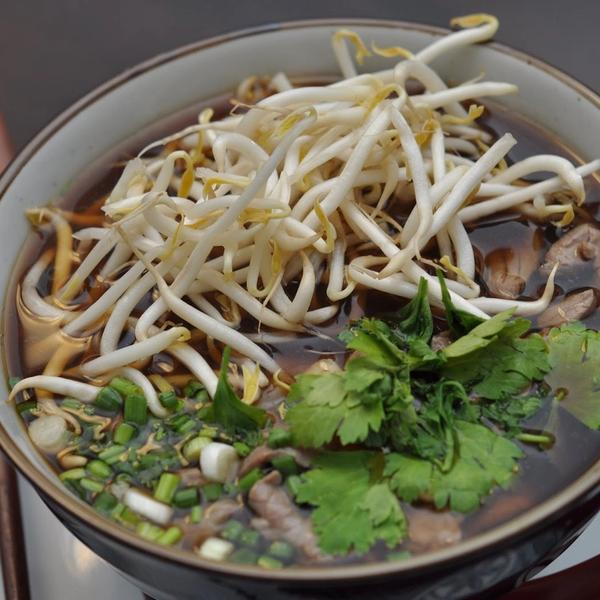 Quick and Easy Vietnamese Beef Noodle Pho gallery photo 1