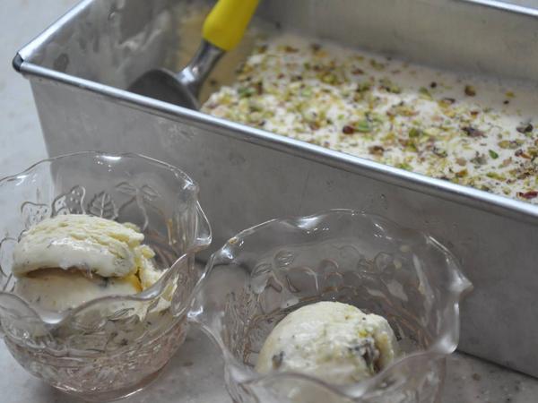 Quick and Easy Kulfi (No cooking needed!) 