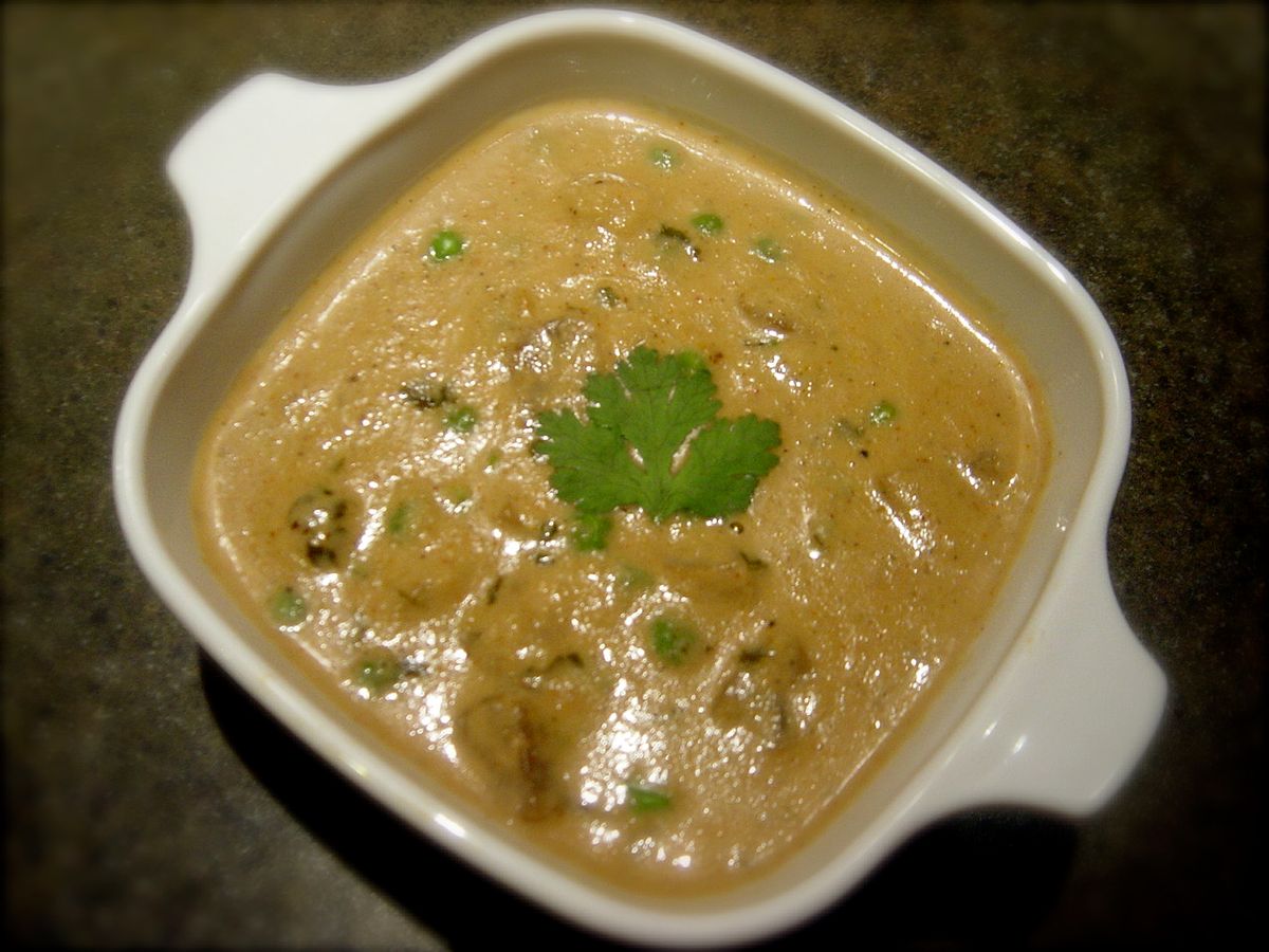 Click to view full image Healthy Mushroom & Peas in Cashew Gravy