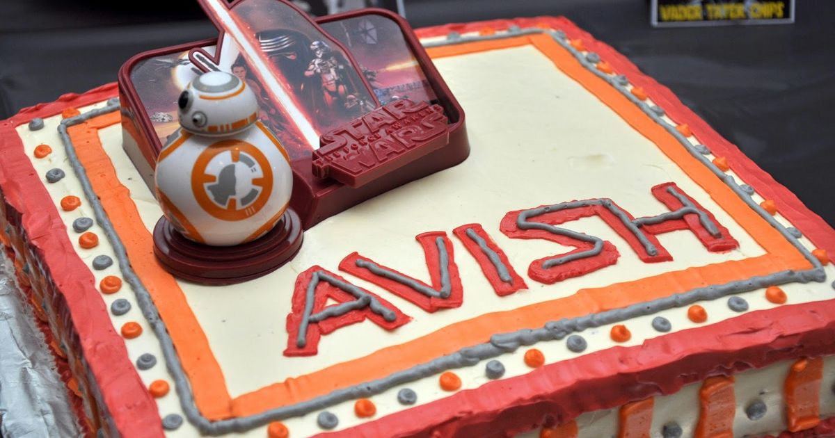 Star Wars Themed Cake and Party Food ....... May the Force Be With Us!