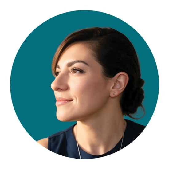 A headshot of Eleni Miliou against a teal background