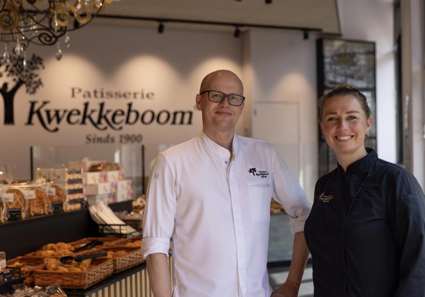 Peter en Caroline Kwekkeboom in hun nieuwe winkel aan het Land van Cocagneplein in Amsterdam