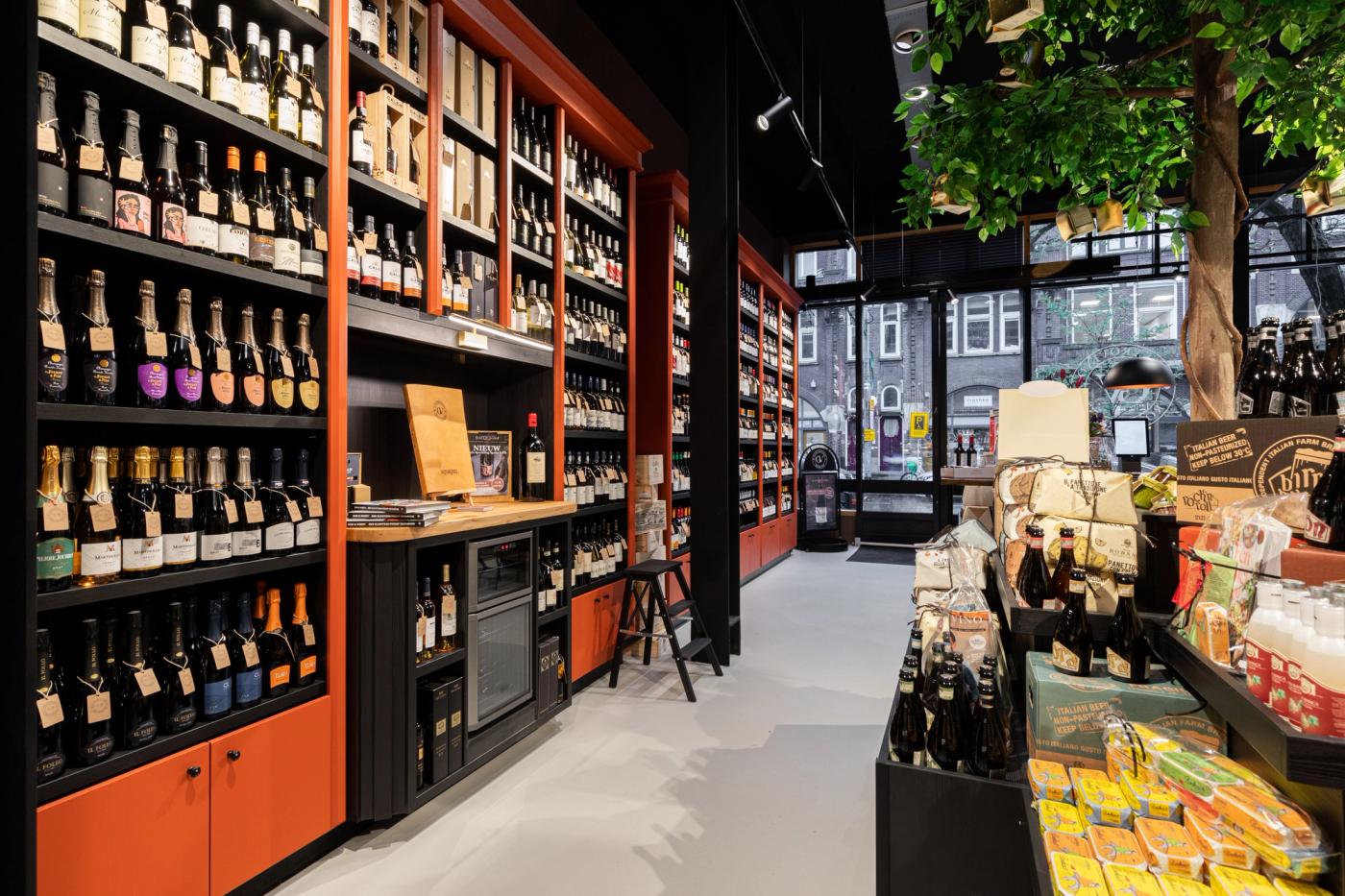 Maatwerk wijnkast van Gastrovino Rotterdam ontworpen en gemaakt door Infrashop