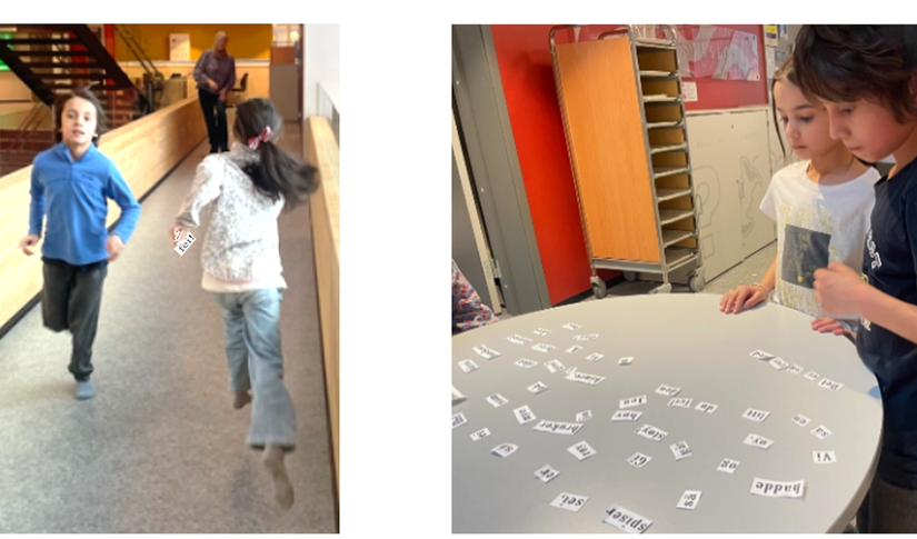 En gutt løper bortover korridoren for å hente ordkort fra sangen, mens ei jente passerer ham på vei med sitt kort. På høyre bilde står de sammen og pusler ordene i sangteksten.