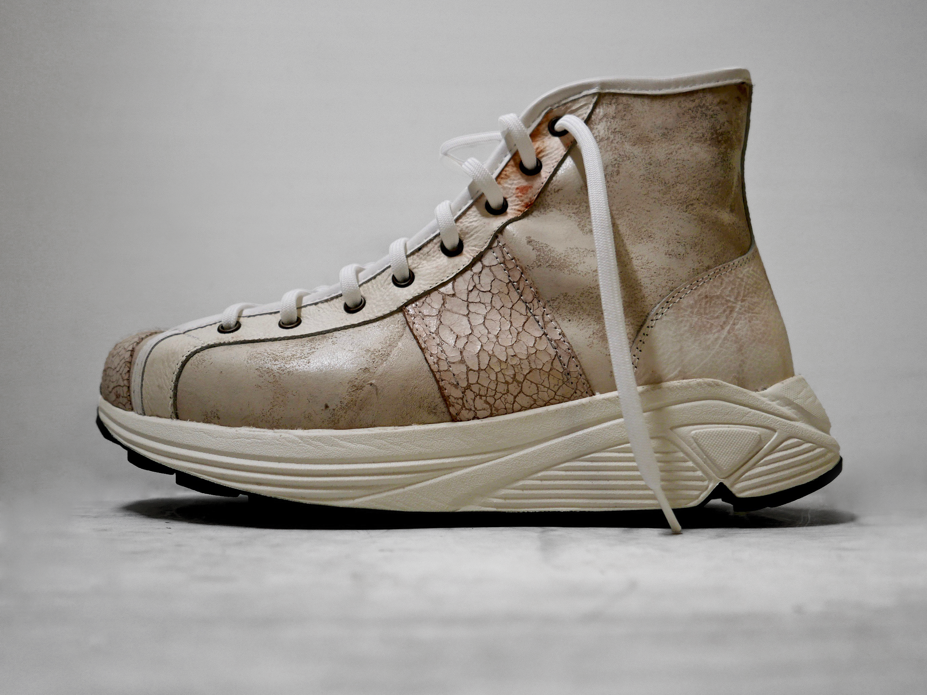 CLZ01 | Geoffrey B. Small CLZ01 | Geoffrey B. Small