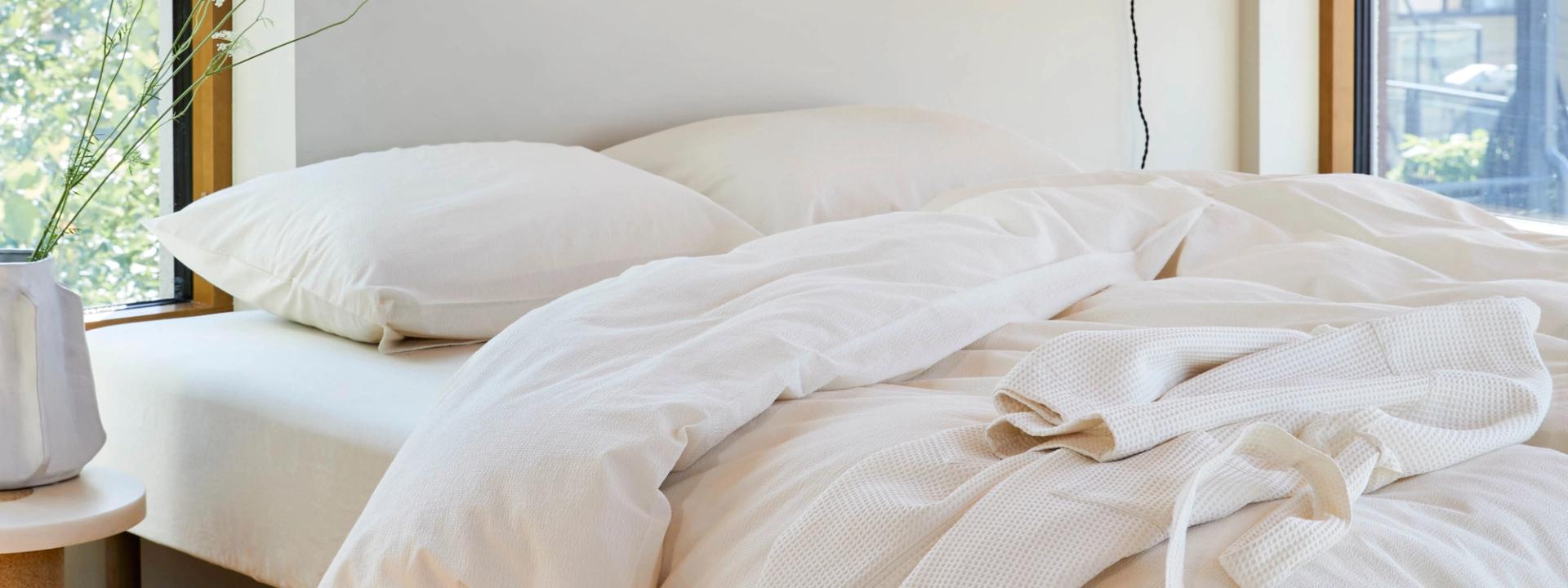 Ara sengetøy og pyjamas