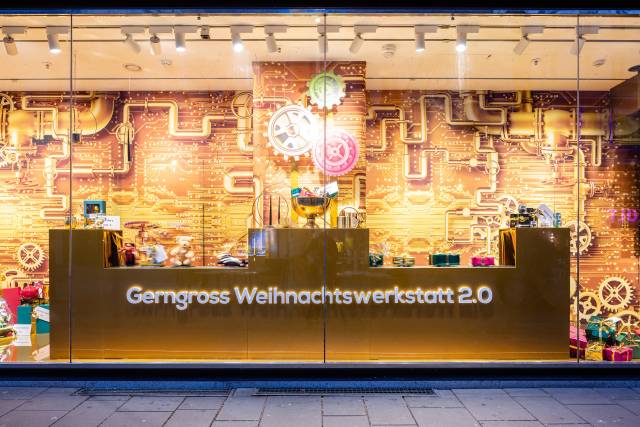 Gerngross Weihnachtswerkstatt goldene Fassade