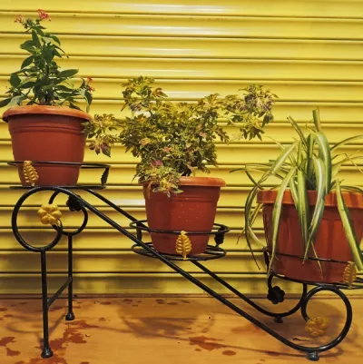 Jutta Design 3 pot holder