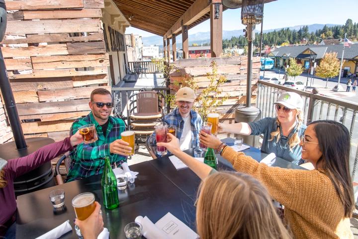 Truckee Tavern and Grill patio brunch