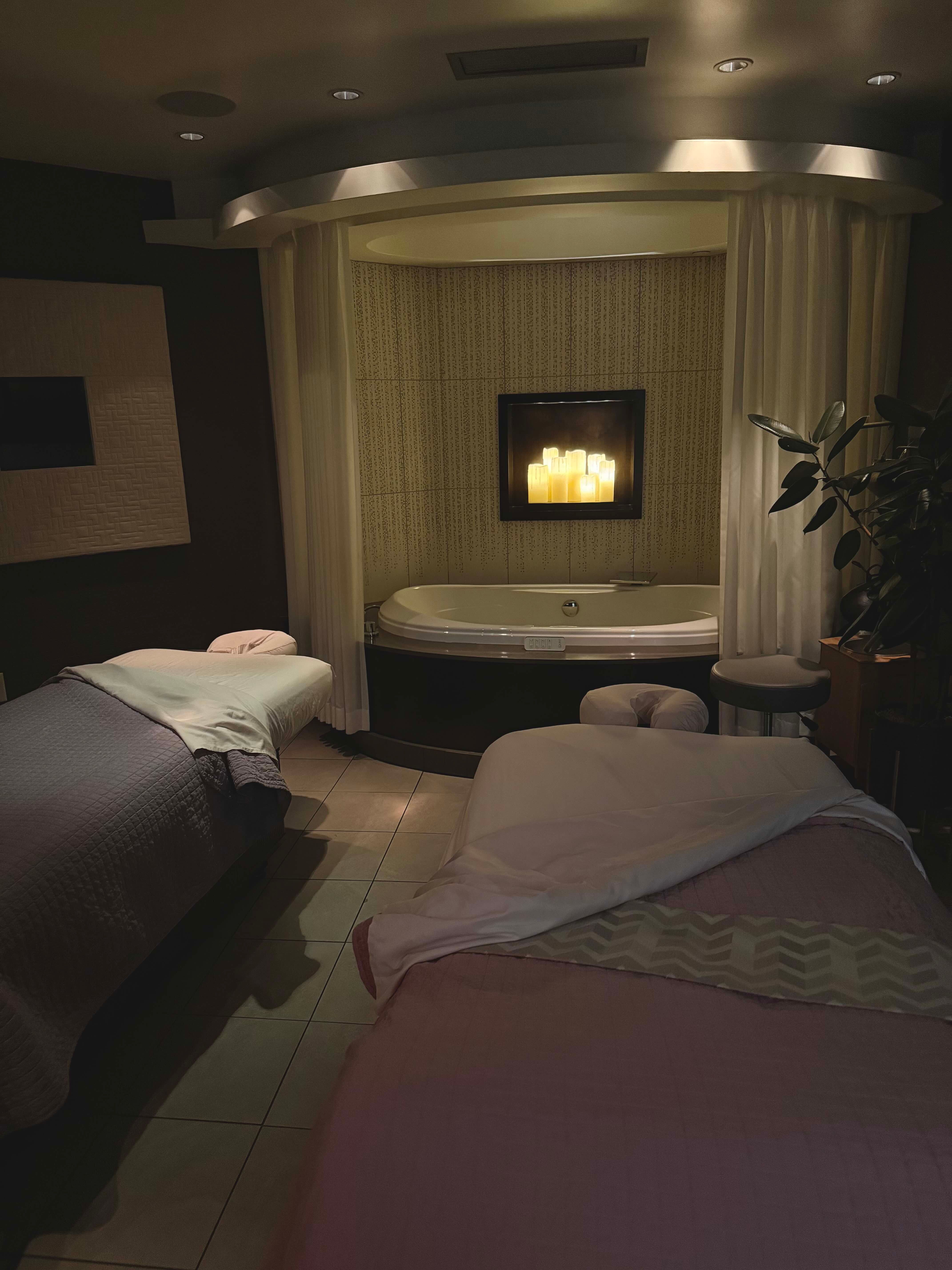 Book a couples massage to relax together at Spa Atlantis