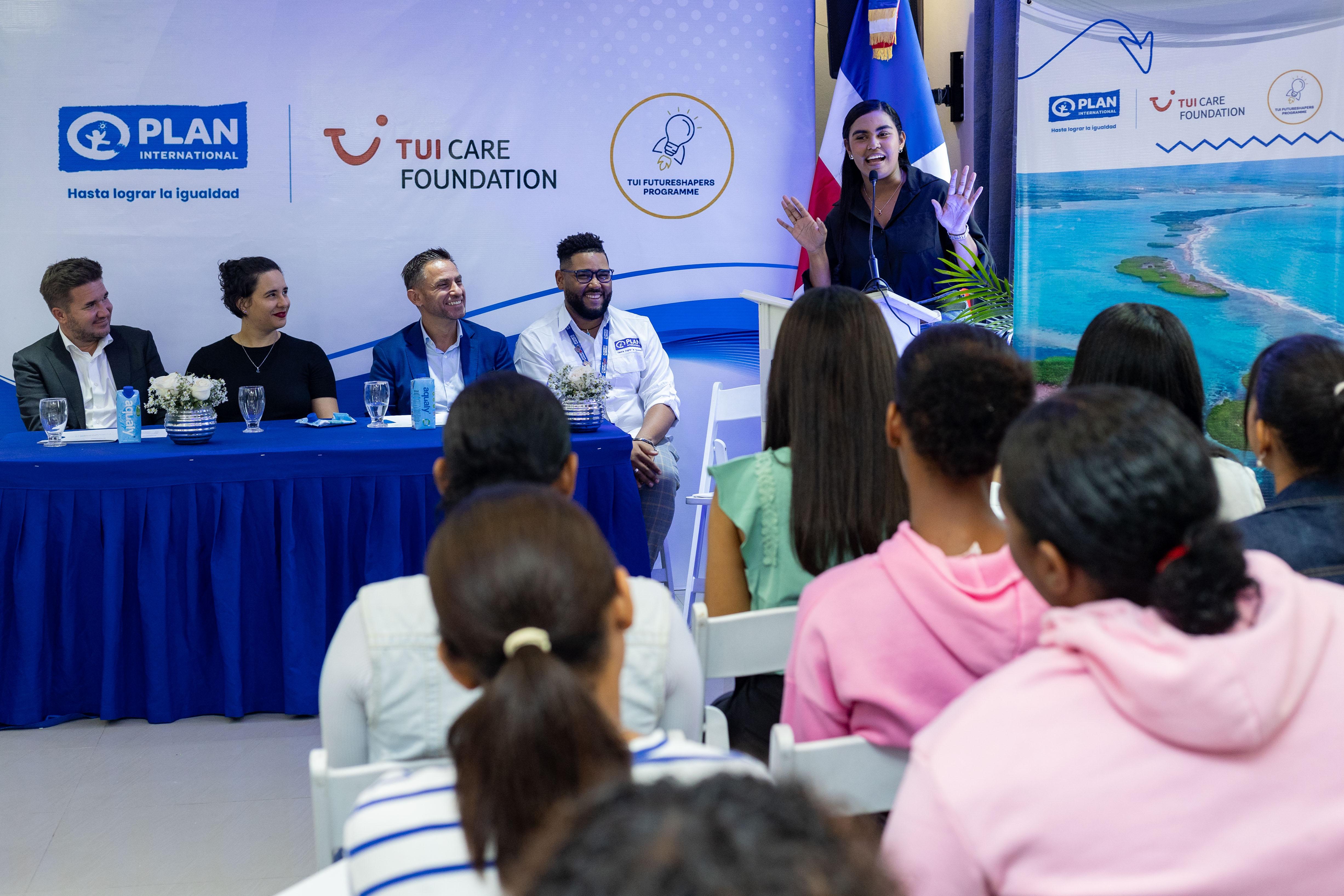 Empowering youth entrepreneurship in the Dominican Republic: TUI Care Foundation supports new ecotourism experiences | TUI Group