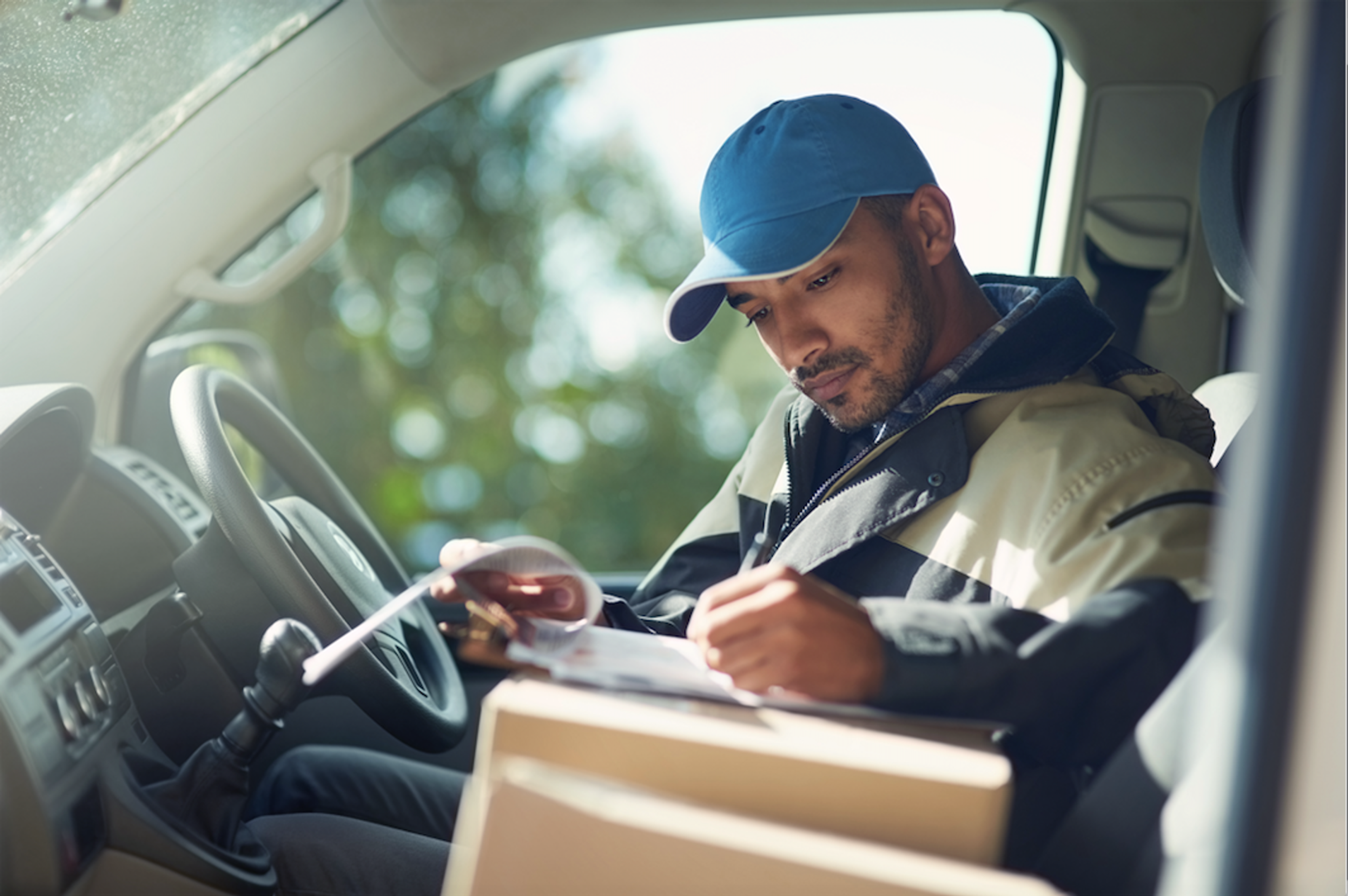 5 common mistakes to avoid when you buy courier van insurance