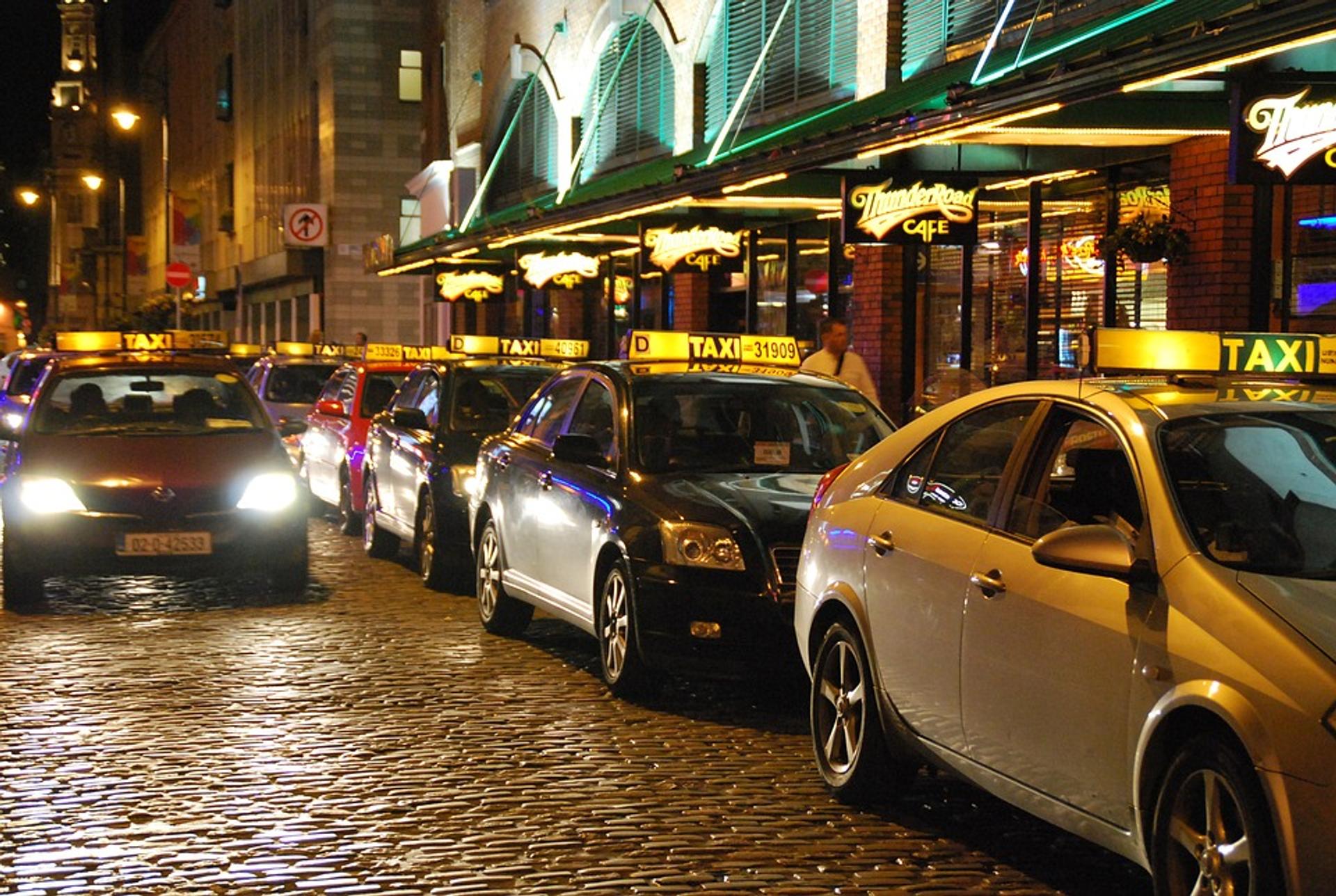 What taxi insurance options does Zego offer in Ireland?