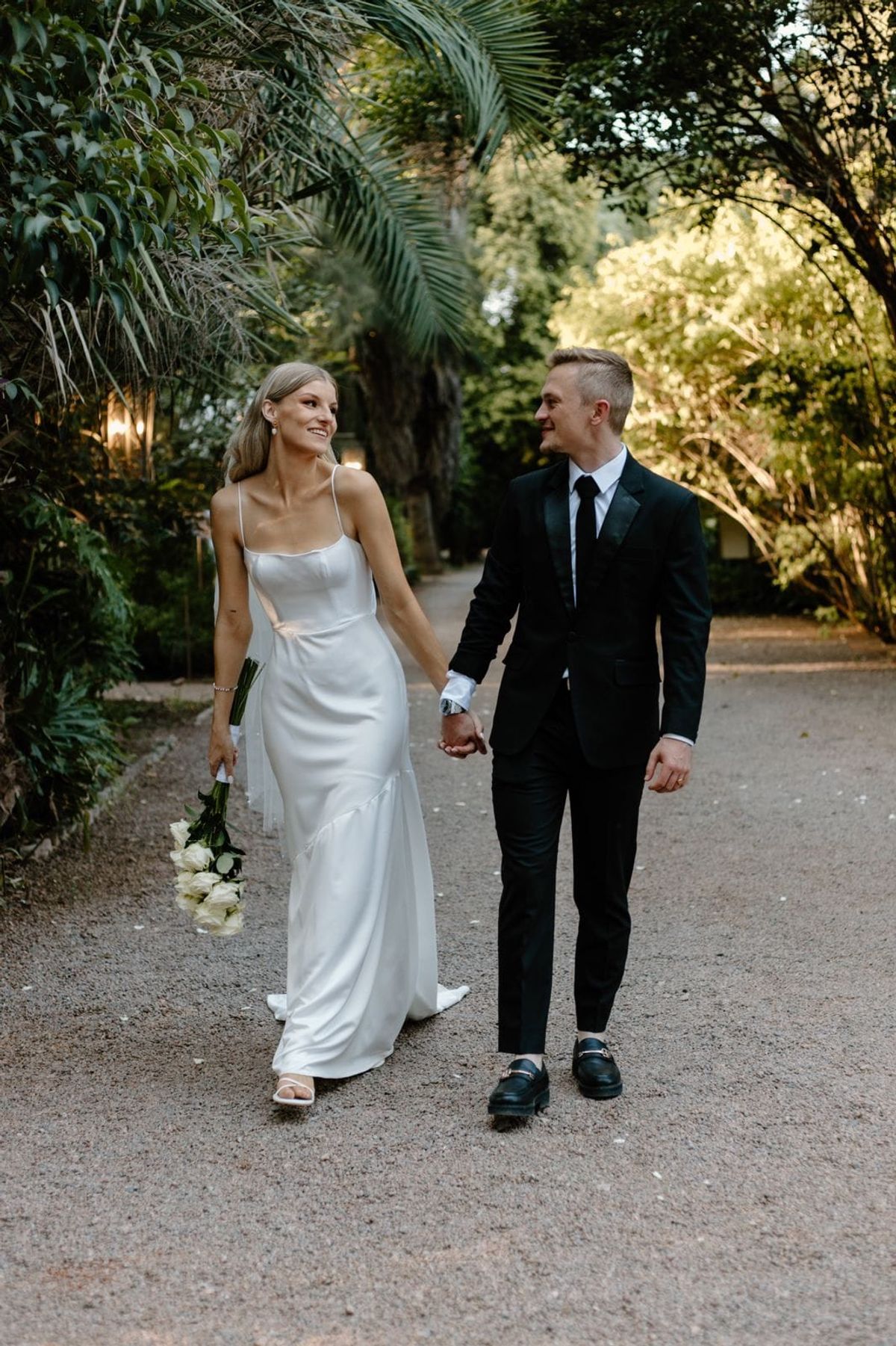 Modern Wedding Dresses for the Contemporary Bride design 15