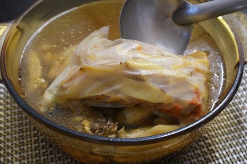 藥膳包裡有不少枸杞,增添自然的甘甜。