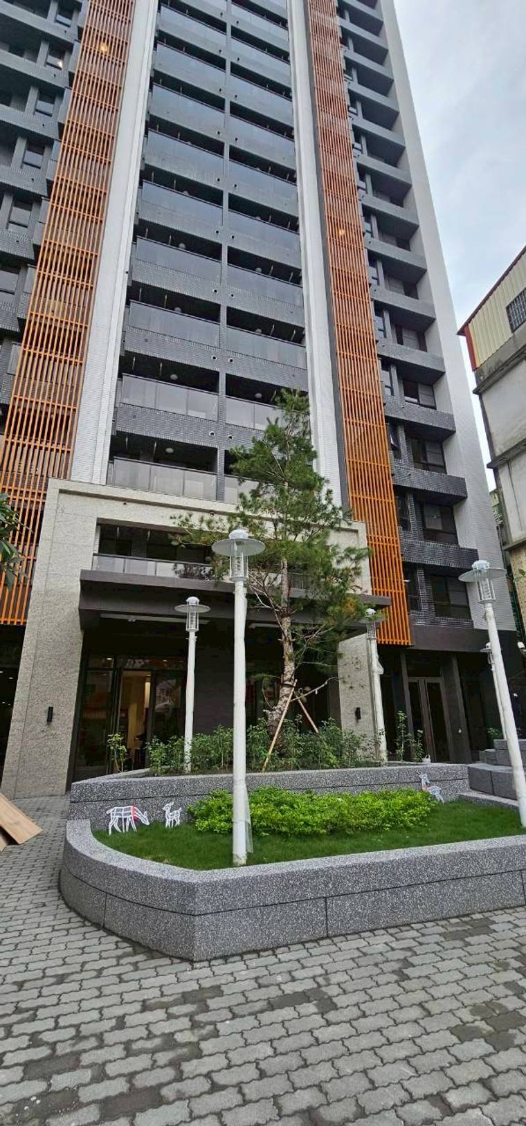 姊姊的新成屋——高雄瑞隆松下，交屋前一定要先驗，別被「新房子」三個字騙了。