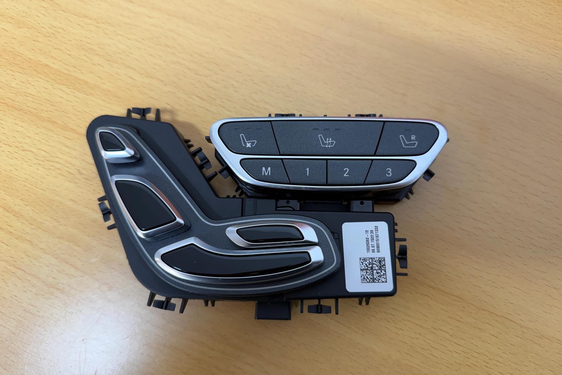 2014-2021 Mercedes S550 W222 Front Left Power Seat Control Switch OEM