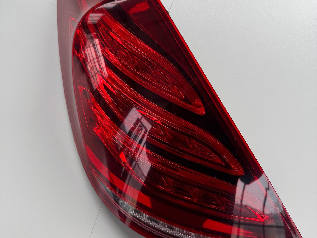 S-Klasse Rückleuchte hinten links A2229065401