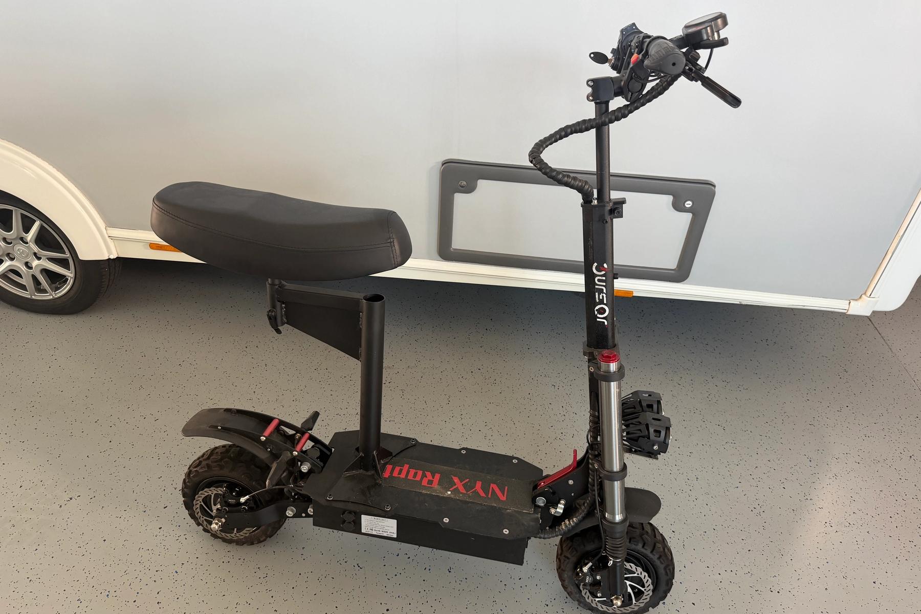 Hyper Scooter 6000W (2x3000W) Dual 170 km
