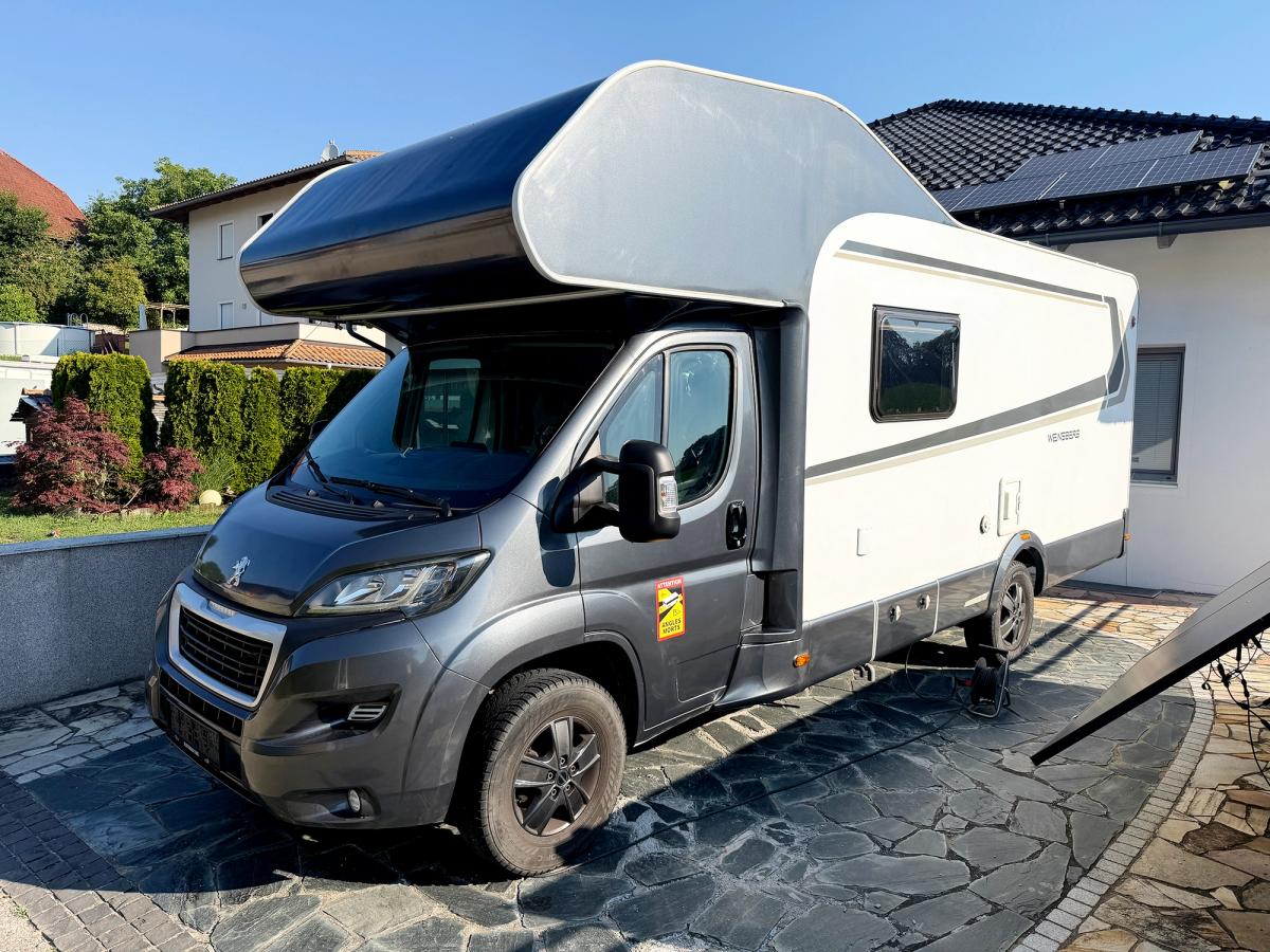 Weinsberg CaraHome 700 DG - Vollausstattung - Voll Autark - 6 Personen - Vermietung Reisemobil CamperVan