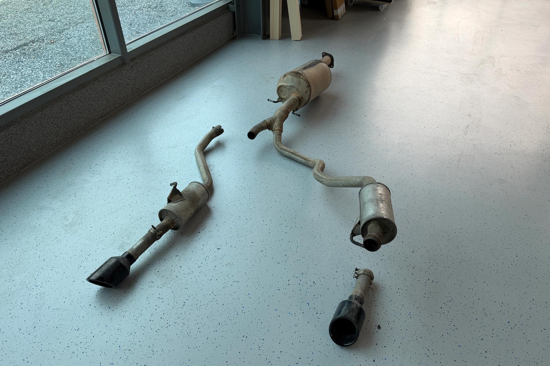 Auspuffanlage RAM 1500 Gen5 C9367 AU - 10832H gebraucht