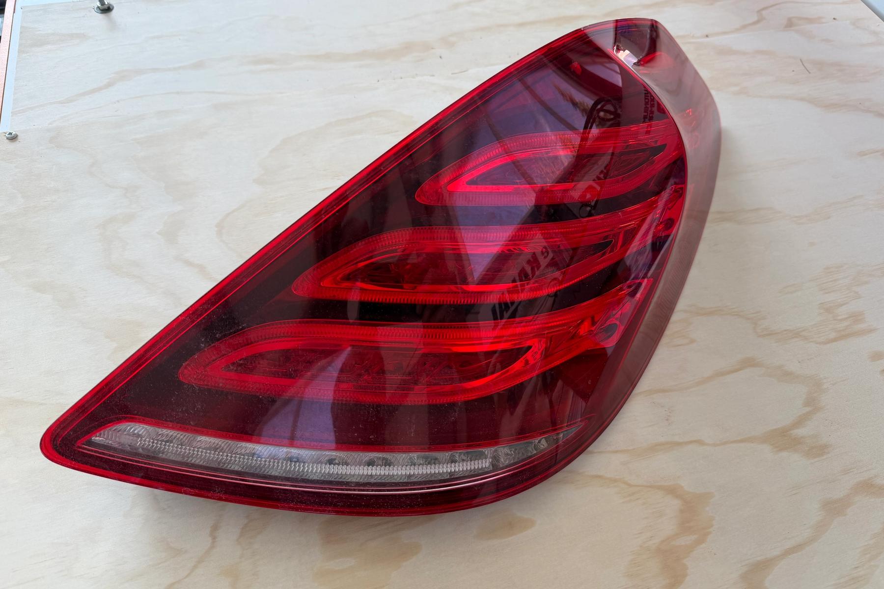 S-Klasse W222 Rückleuchte hinten rechts A2229065701 R