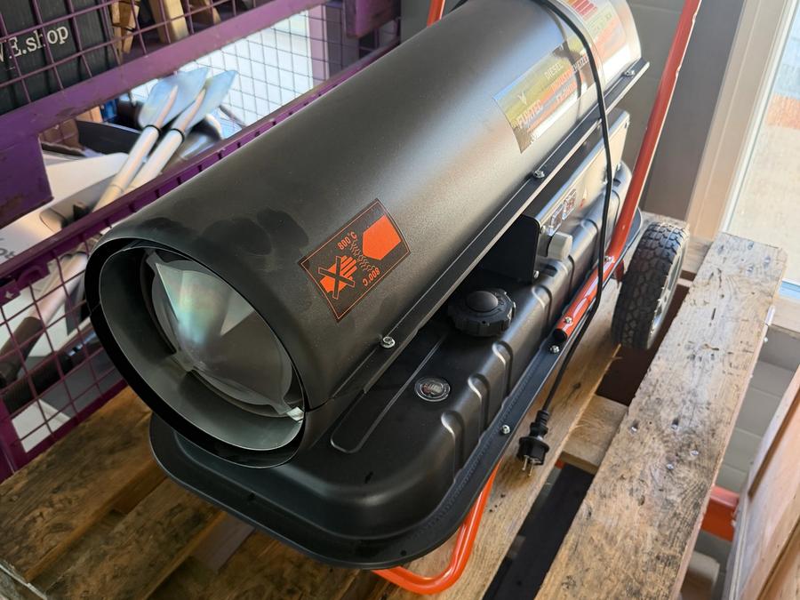 FUXTEC Diesel-Heizkanone FX-DH116 – 30 kW – neuwertig, kaum benutzt
