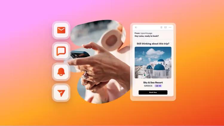 Persona usando un teléfono junto a iconos de notificaciones y un correo promocional de un viaje a Grecia, sobre un fondo degradado rosa y naranja.