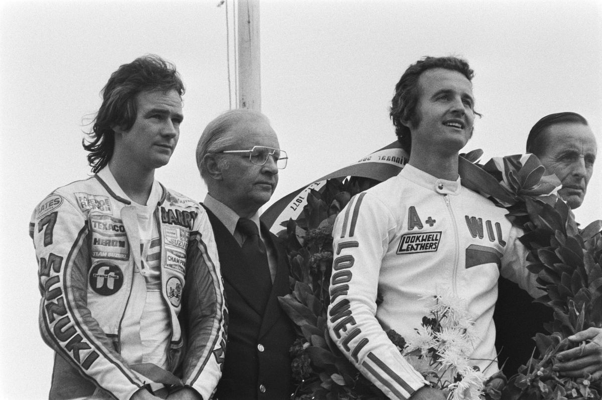 Wil Hartog and Barry Sheene on the podium during the 500cc prize-giving at Assen, 1977