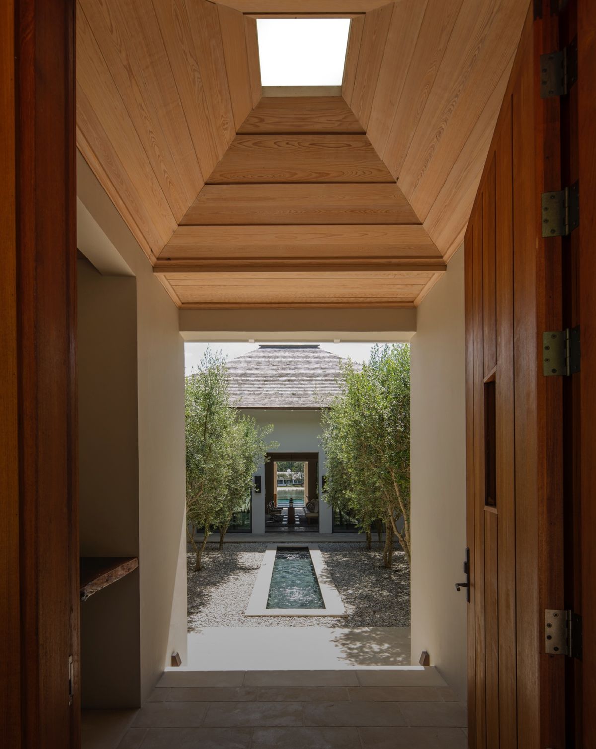 DESIGNING TROPICAL ARCHITECTURE, INTERIORS, CUSTOM FURNITURE, ART AND LANDSCAPES.