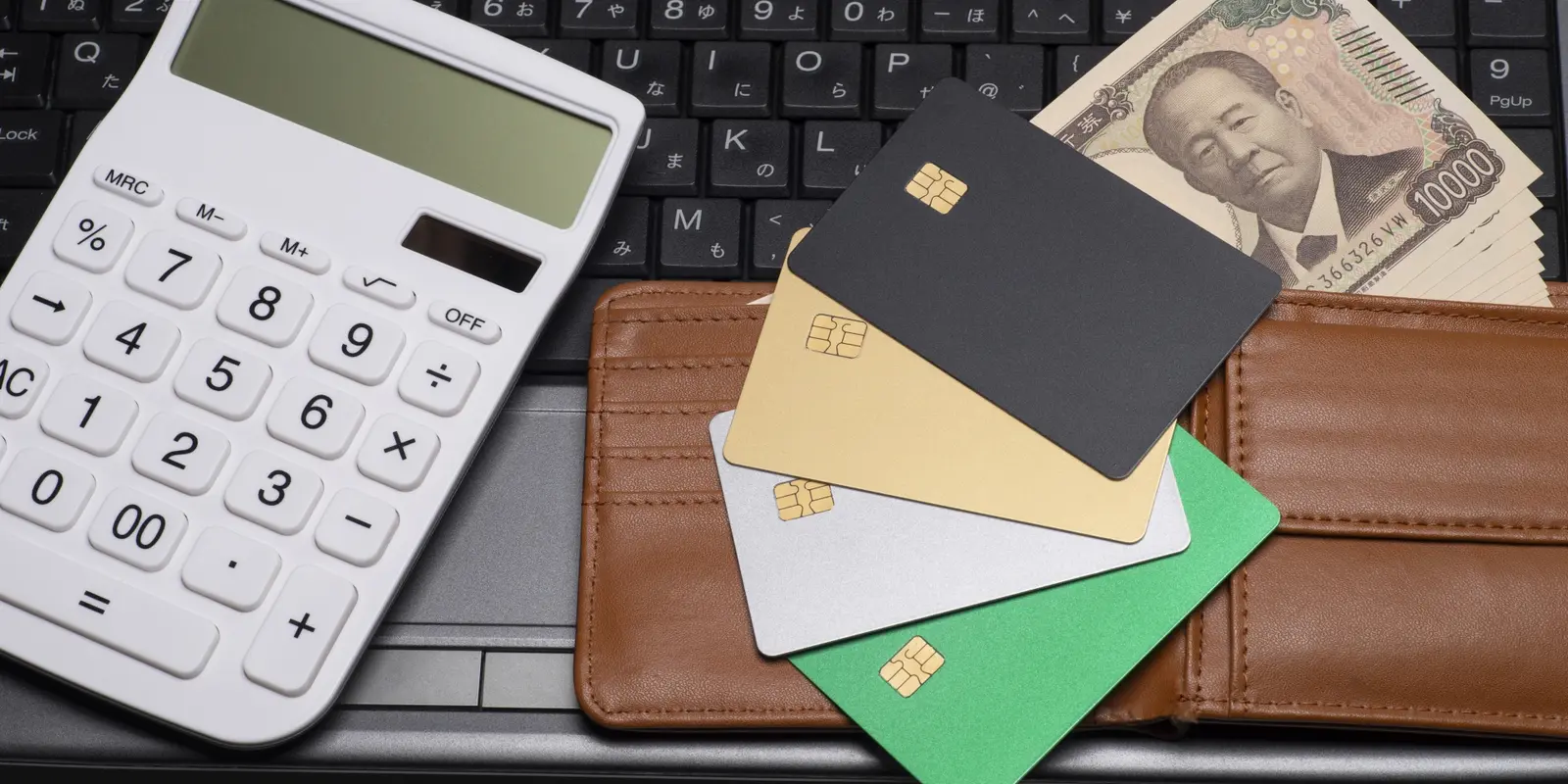 100万円修行とは?年会費永年無料の仕組みと達成のコツ