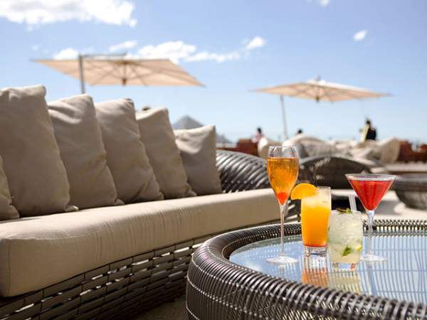 Planning a Corporate Cocktail? Start at the Top