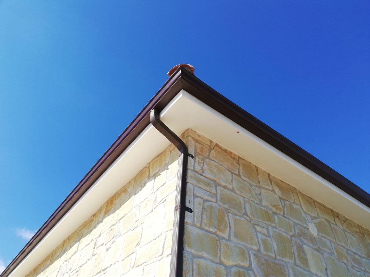 brown aluminum gutters