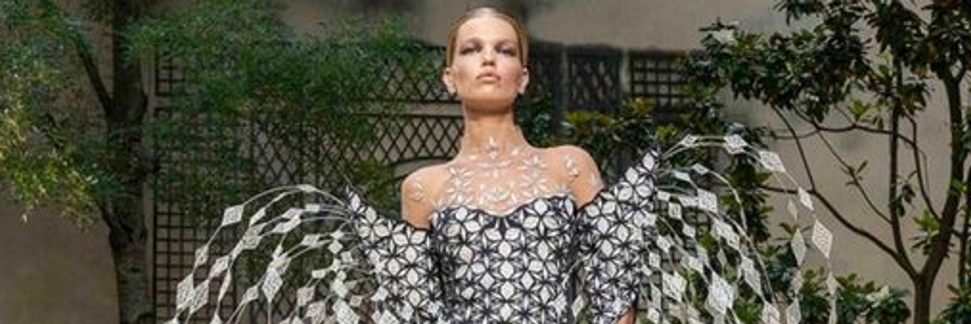 Iris van Herpen BV cover