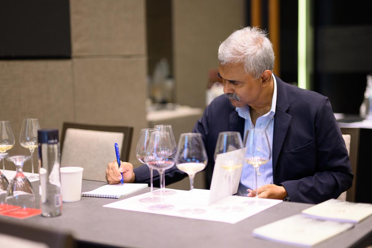 Taste Without Labels: A Blind Exploration of Italy's 6 Native Grapes - Masterclass Image 8