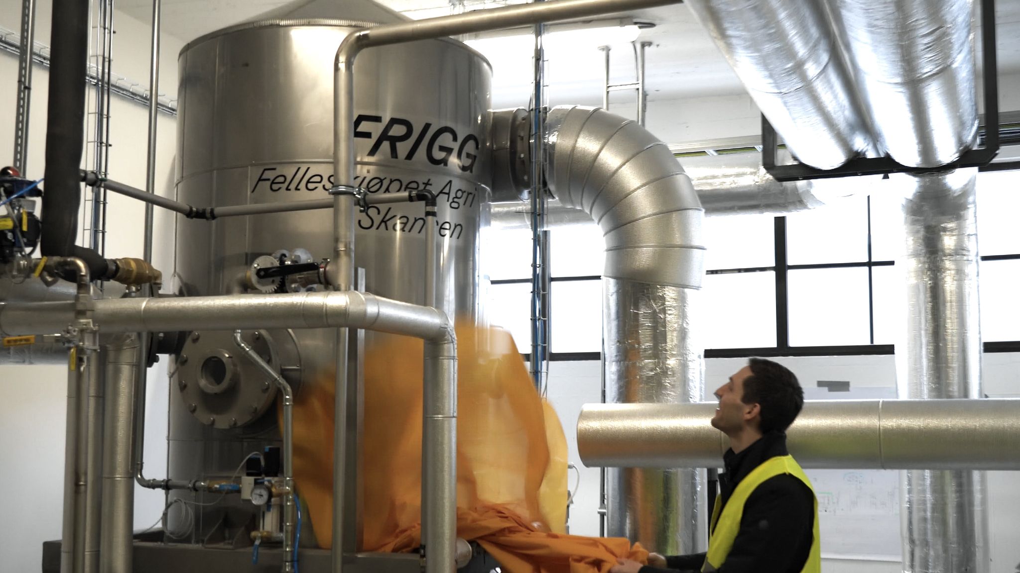 Norway's Minister for Climate Andreas Bjelland Eriksen unveiling Frigg 