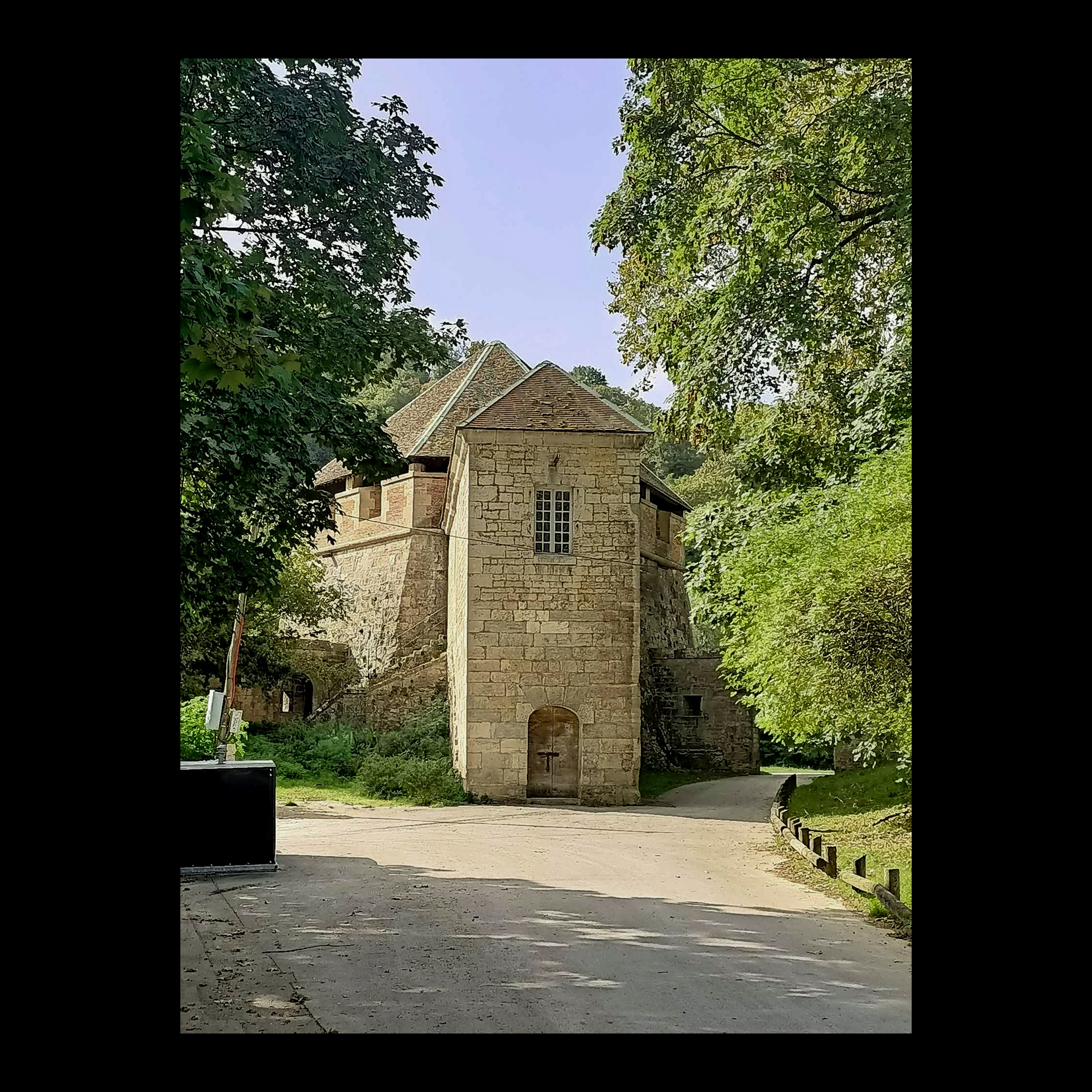 image de gallerie de Dérive à Besançon numéro 0