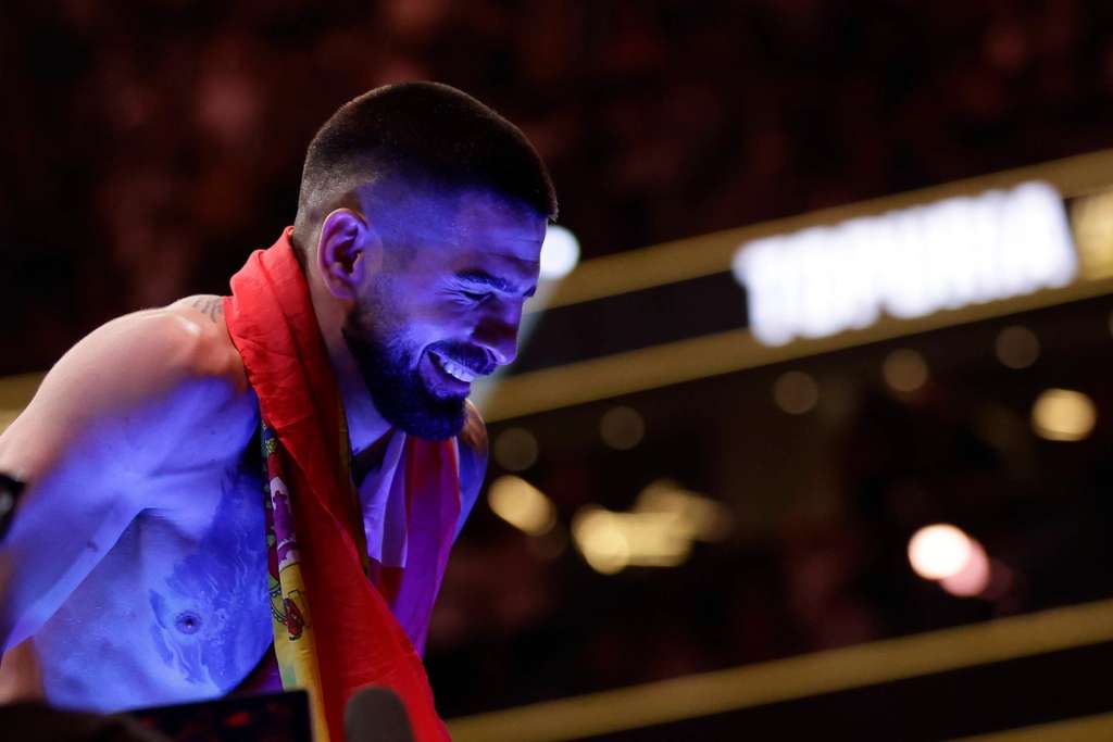 Ilia Topuria è più forte di McGregor al picco? Ilia Topuria è più forte di McGregor al picco?