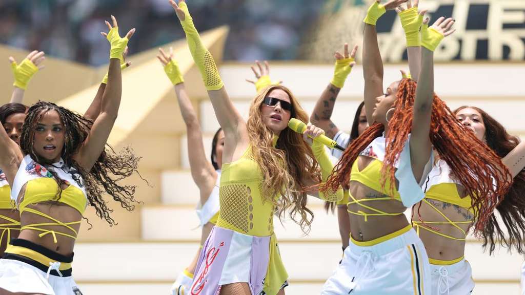 perch233 shakira esprime le contraddizioni dei mondiali da Ultimouomo.com perch233 shakira esprime le contraddizioni dei mondiali