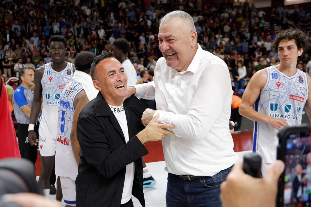 cosa sta succedendo con il trapani shark