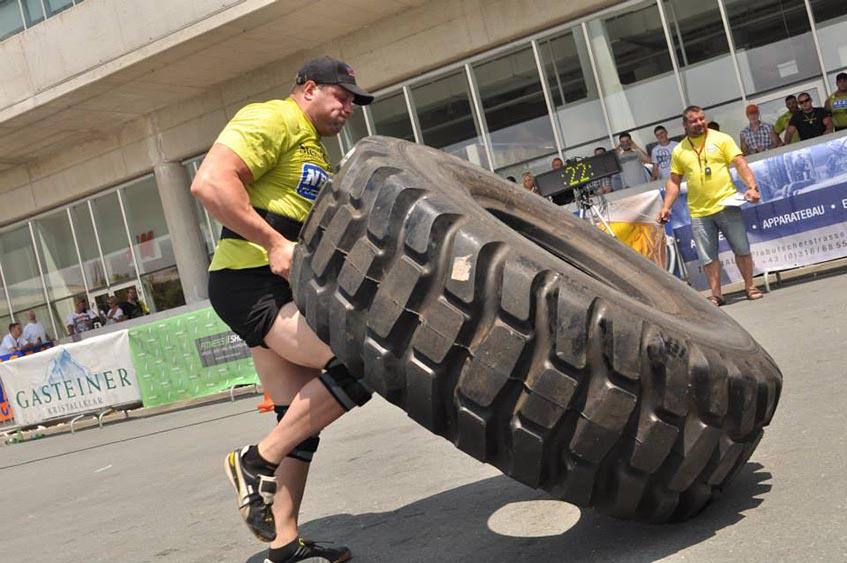 Martin Wildauer în competiție de strongman