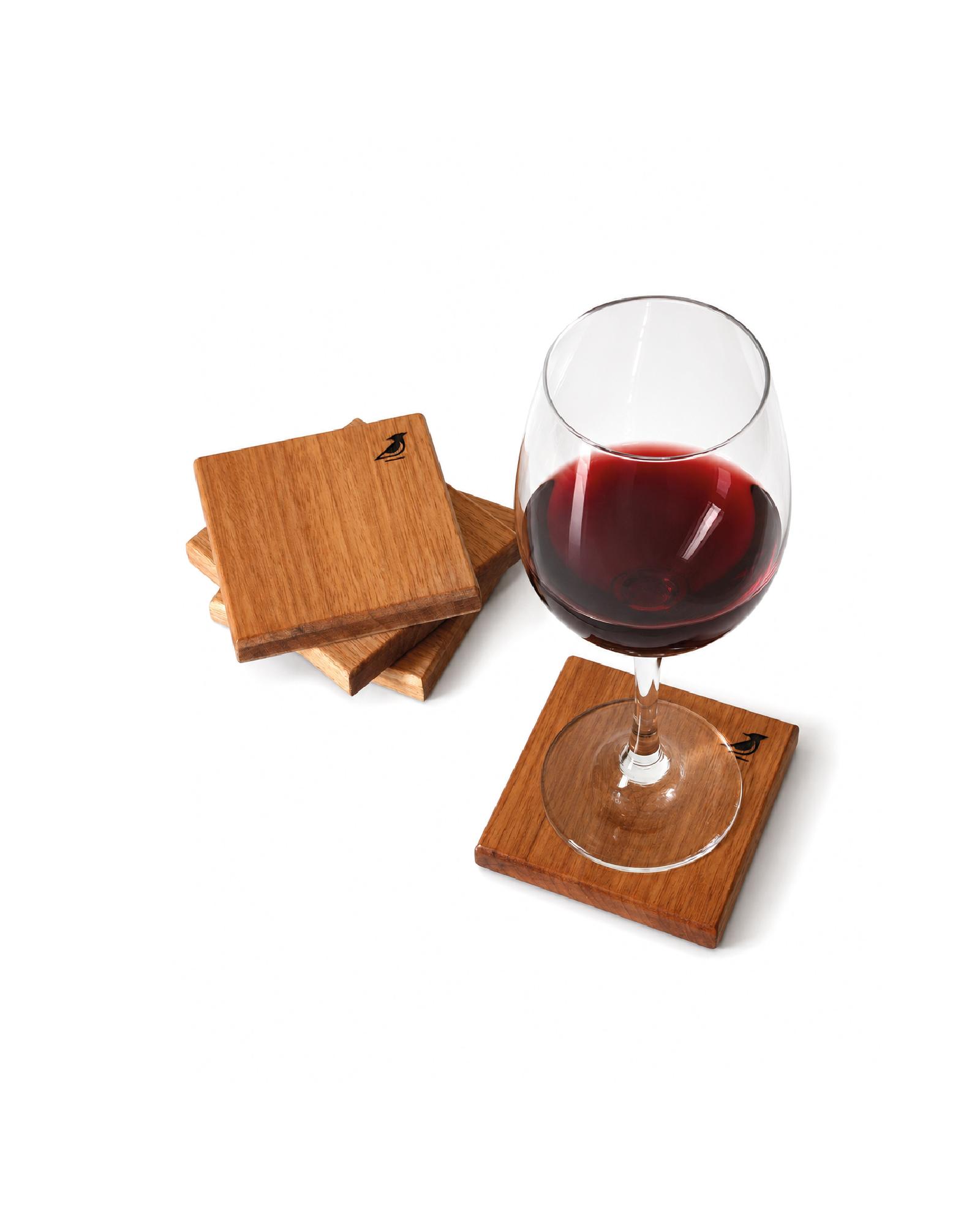 Set de posavasos Wara en madera cachimbo con destapador integrado