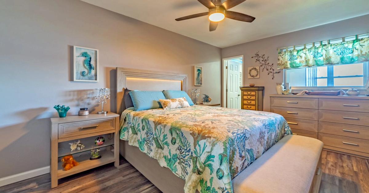 Condo for Sale in South Pasadena, Florida