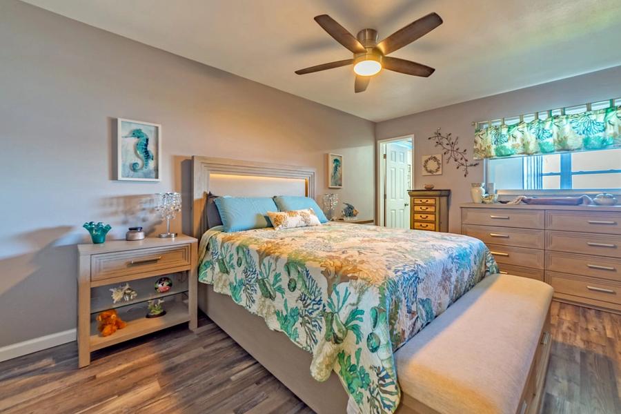 Condo for Sale in South Pasadena, Florida