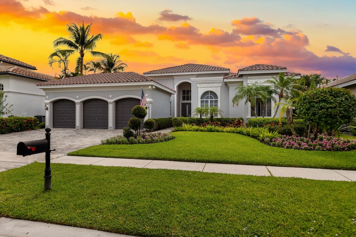 Types of Lawn Grass in Florida: Your Guide to Lush, Green Lawns