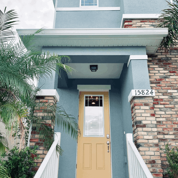 5 Ways to Add Color to Your Home Exterior That Welcomes Home Buyers