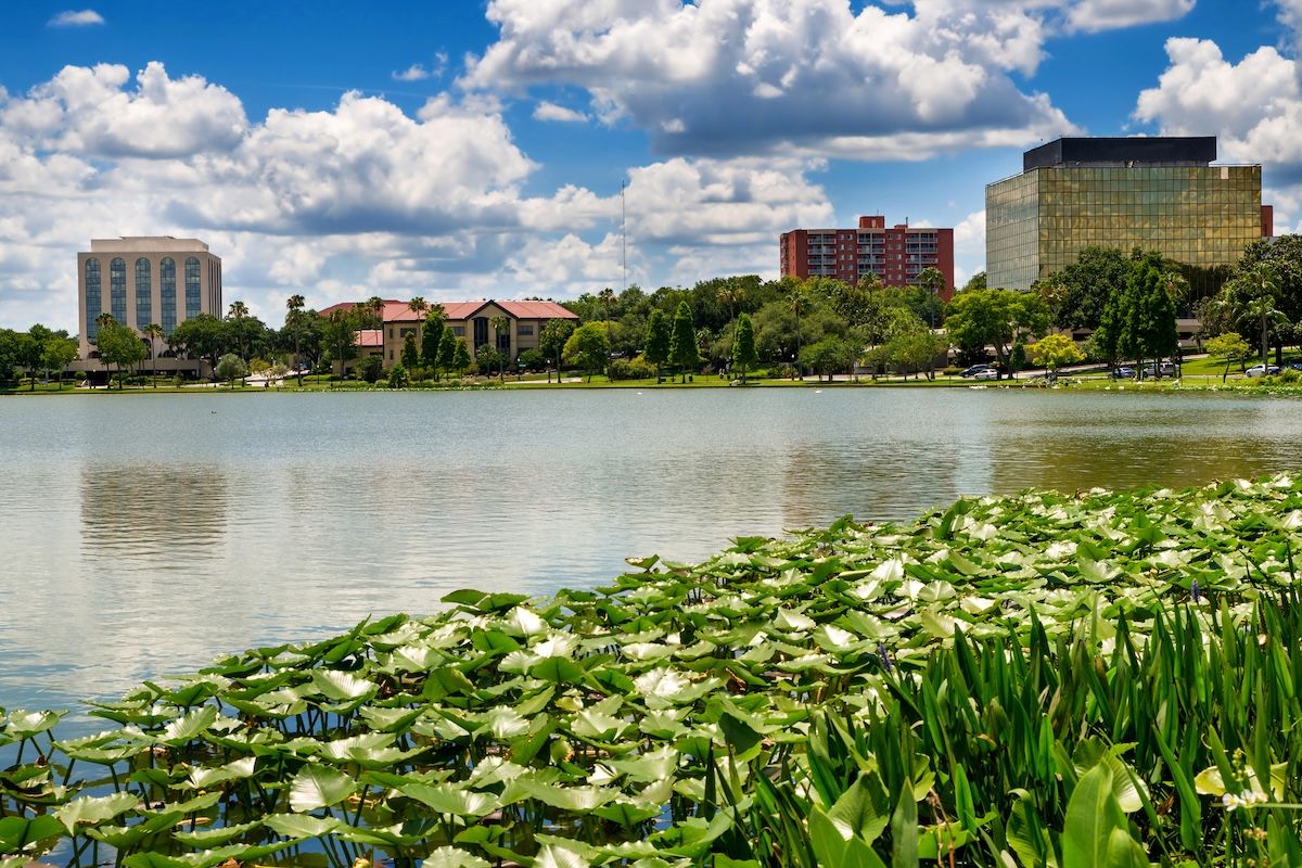 Moving to Lakeland, Florida: Tips for a Smooth Transition